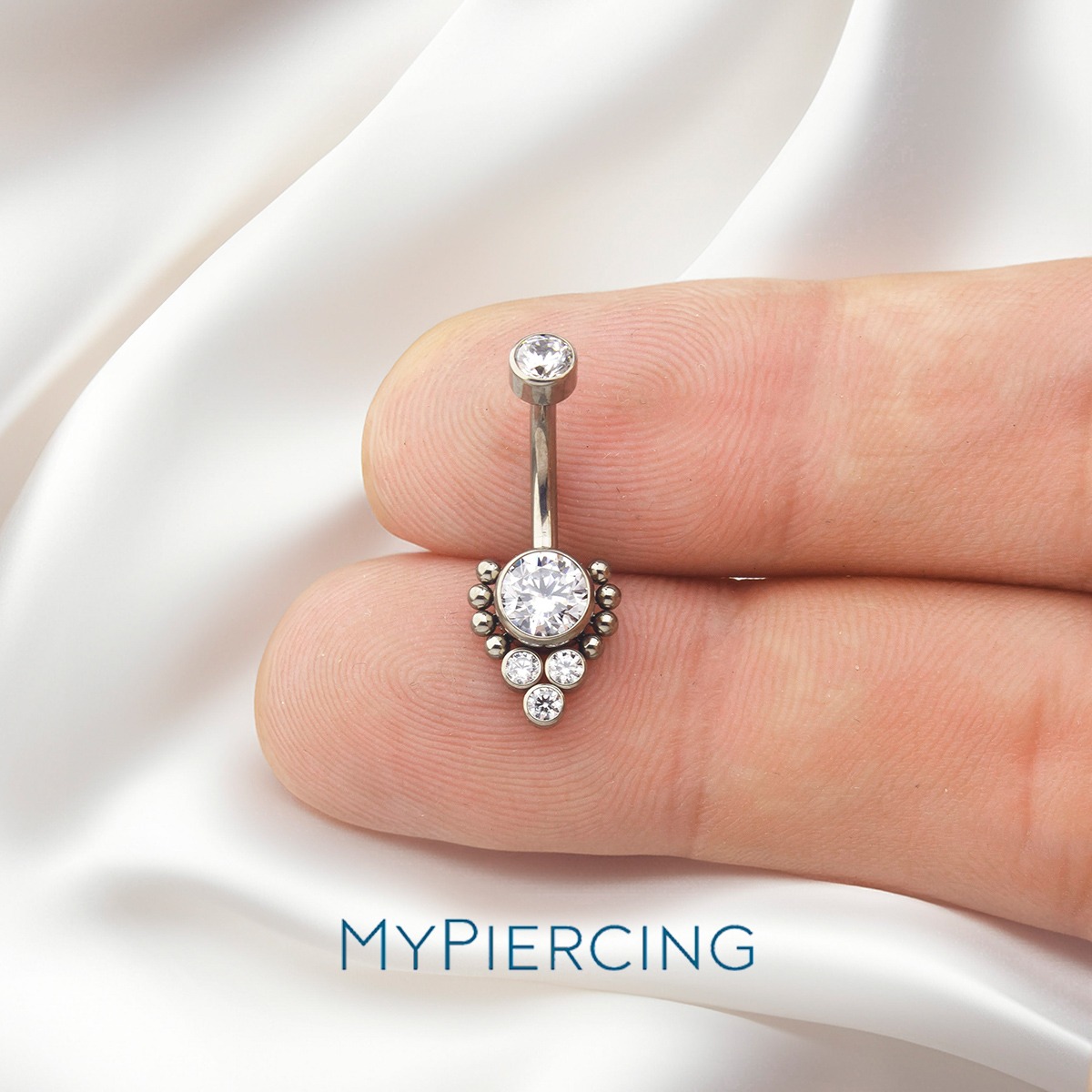 BNN 1 ZIRC TRIANGLE 8 BEADED TIT (UCX6) - Imagem 3